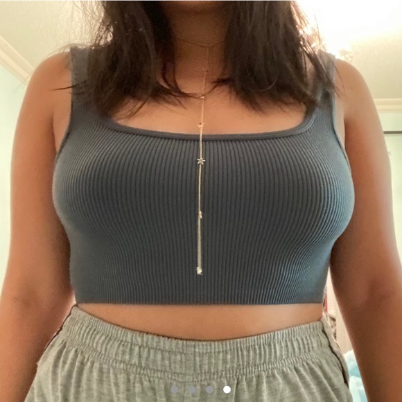 ✨ Golden star choker/necklace ✨ - Picture 4 of 4